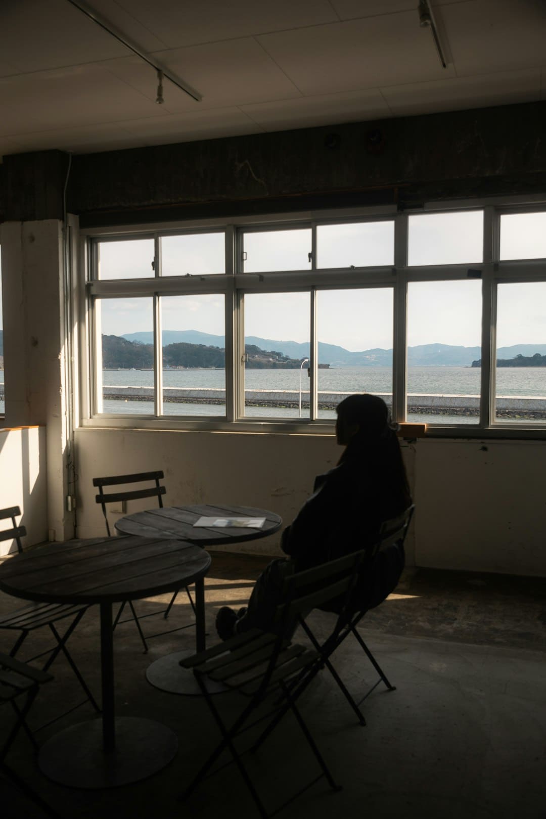 深市公司半年报全景扫描：营收超10万亿元 战新产业公司增势强劲